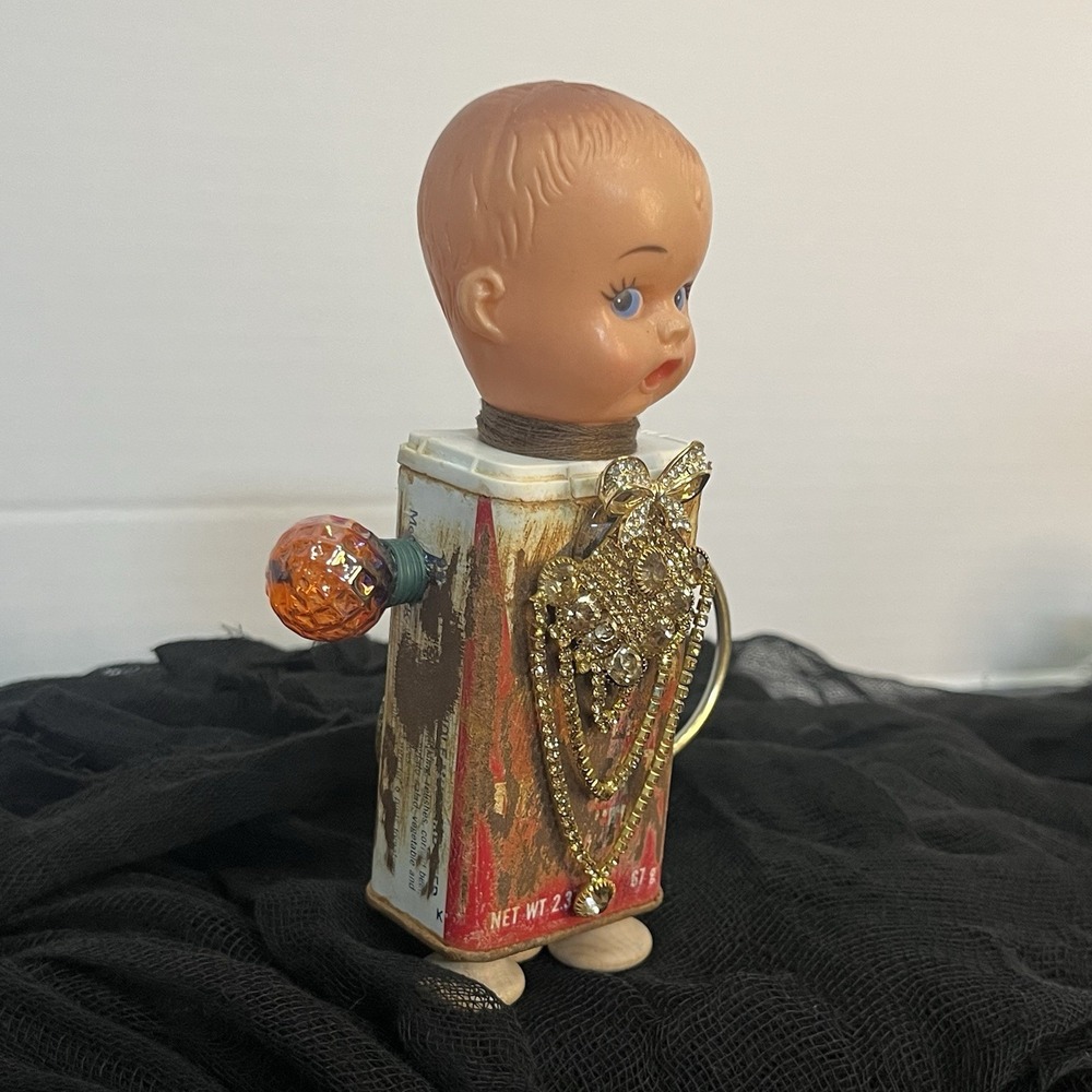 OOAK Assemblage ARTIST DOLL Vintage Mixed‎ Media Sculpture Mustard Seed Tin - Picture 2 of 5